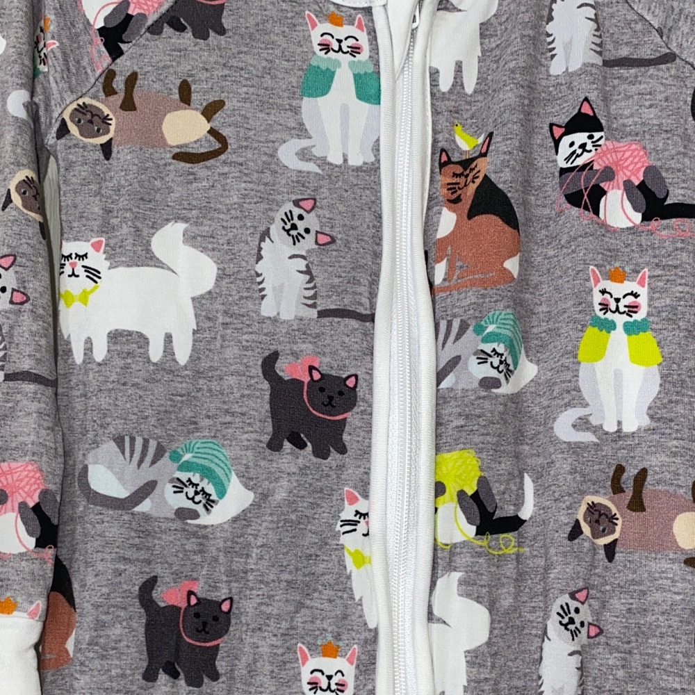 Little Sleepies Gray Cat Print Footie. Size 12-18 months - Picture 4 of 6